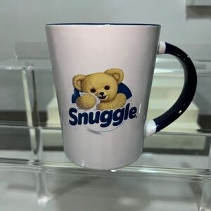 Snuggle brand fabric softener promotional coffee mug (HTF)